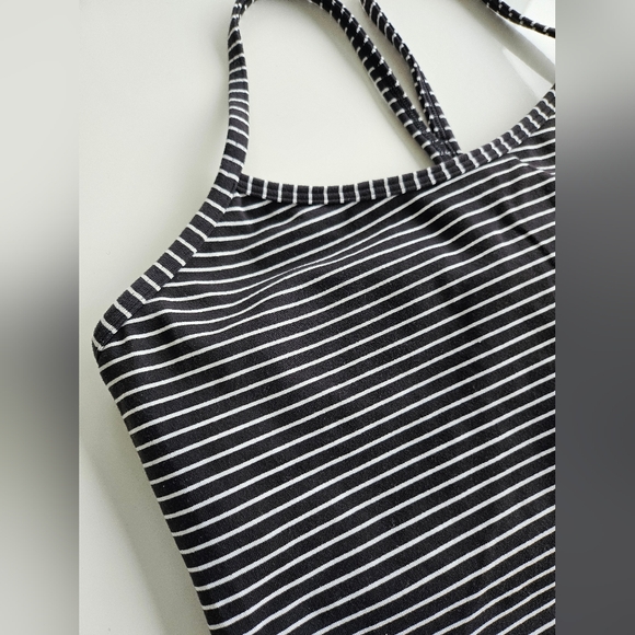 Lululemon Power Y Tank Top Black Gray Striped Sz 8 No Padding W1BROS - Picture 3 of 10